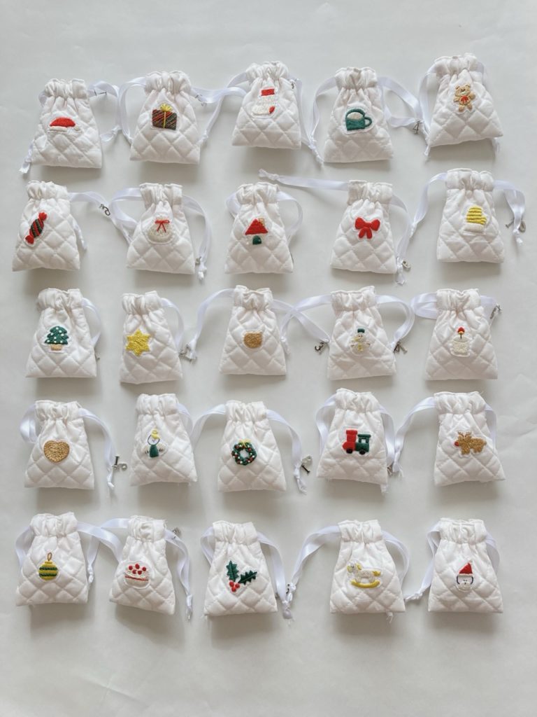 25種類のアドベント巾着